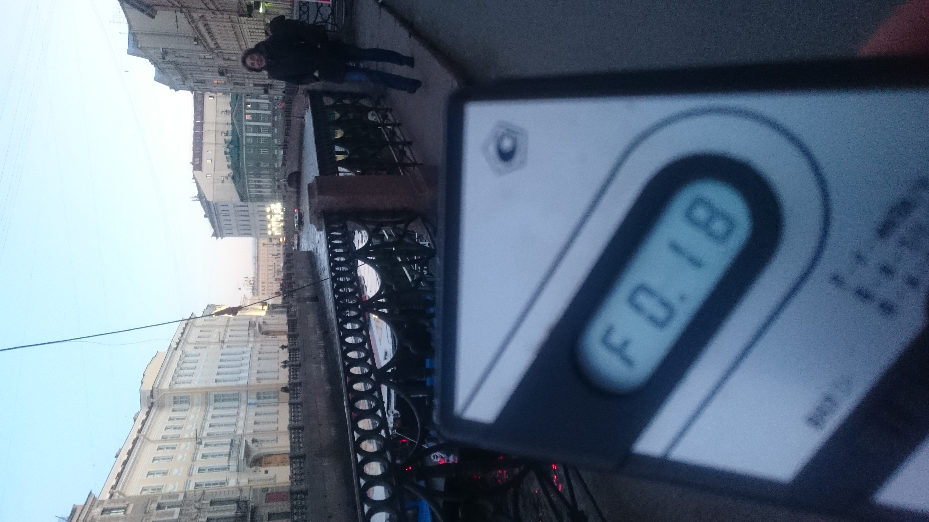 Точка измерения МЭД гамма-излучени на набережной реки Мойка в Санкт-Петербурге